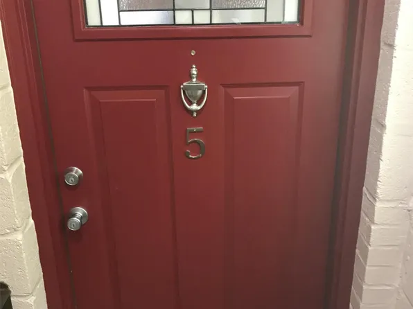 3821 Halley Ter SE APT 5, Washington, DC 20032