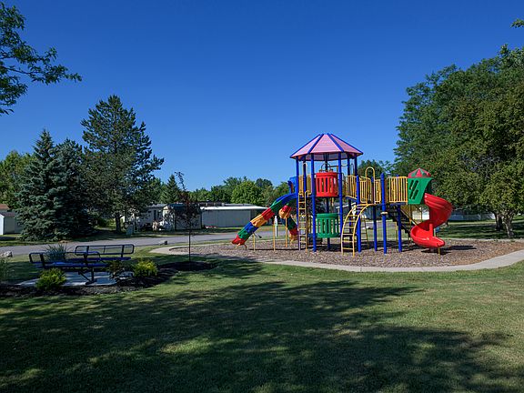 2nd image of 4925 Genesse St #97510