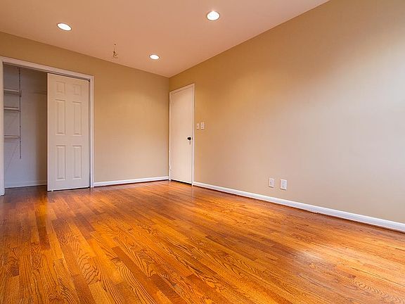 5th image of 86 Palisade Ave