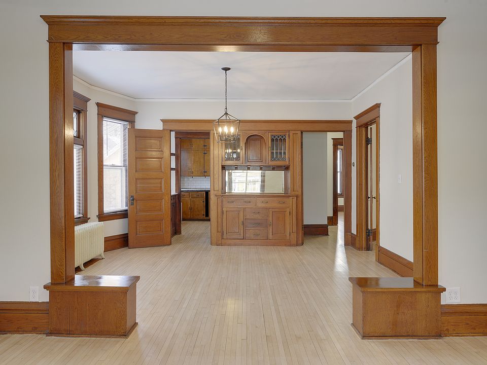 1st image of 164 Congress St W #1