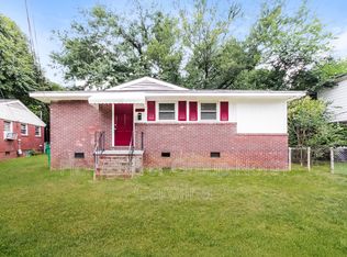 1809 Irma St, Charlotte, NC 28216