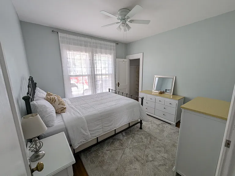 1800 Storrs Ave — Photo 4