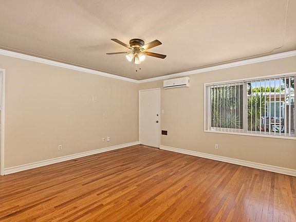 4th image of 6222 Stanley Ave
