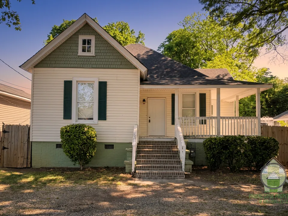 520 Perry Ave