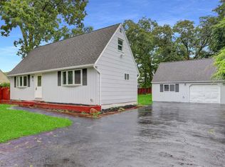 47 Marshall Dr, Selden, NY 11784