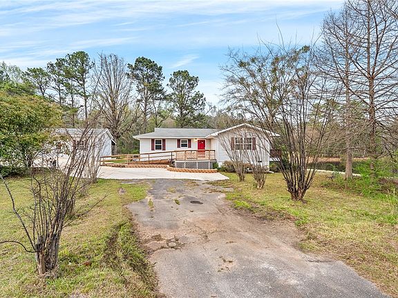 4th image of 107 Lee Road 43