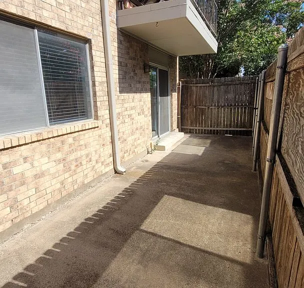 7903 Meadow Park Dr #103 — Photo 6