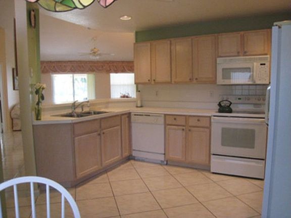 4th image of 5288 Grande Palm Cir