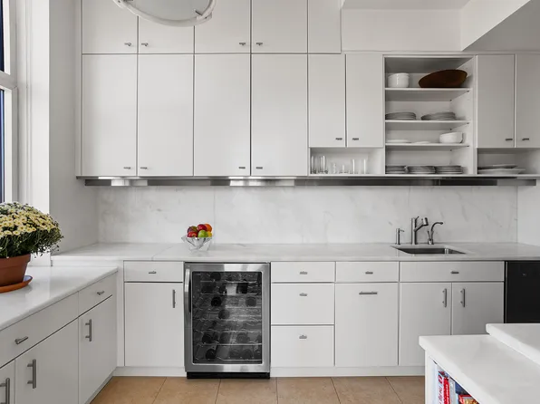 181 East 90th Street image 5 of 13