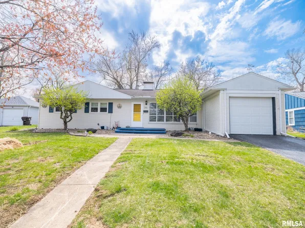 316 W Barrington Rd, Peoria, IL 61614