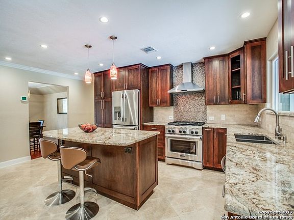 3rd image of 13623 Inwood Park