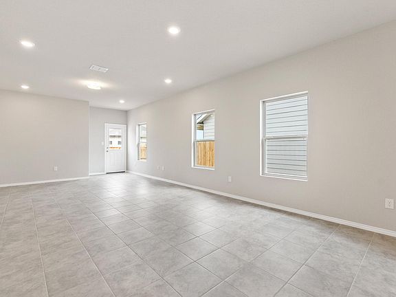 5th image of 2087 Chelsea Grv