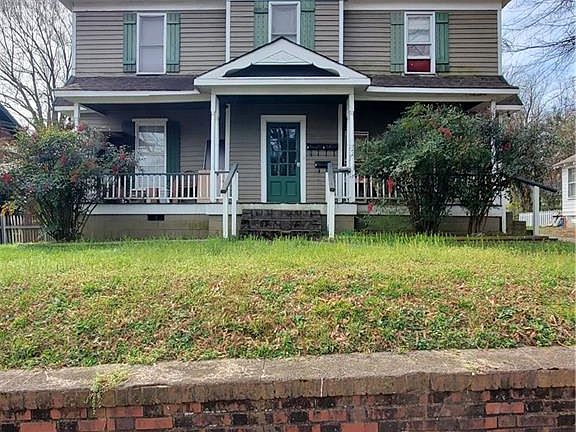 3rd image of 219 W Bell St