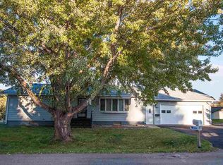 1810 Butte View Dr, Sturgis, SD 57785