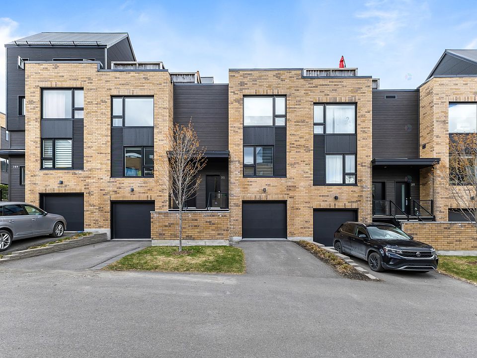 1st image of 373 Rue Rena Lecavalier
