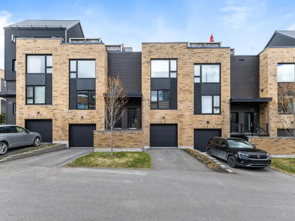 373 Rue Rena Lecavalier, Terrebonne, QC J6Y 0N5