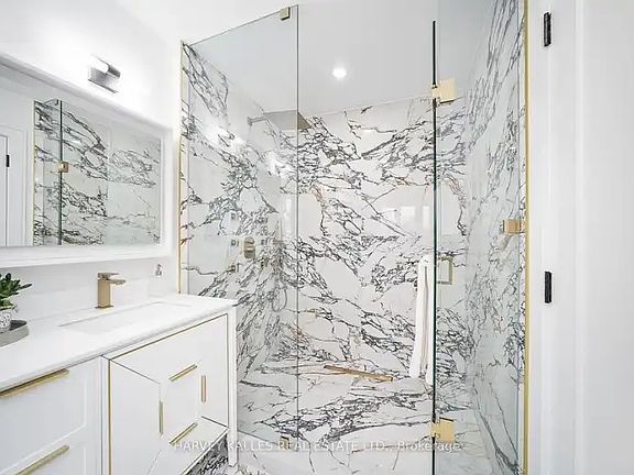 4th image of 67 Lesmount Ave #1A