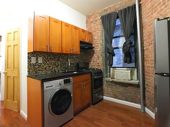 3rd image of 138 W 133rd St #1C