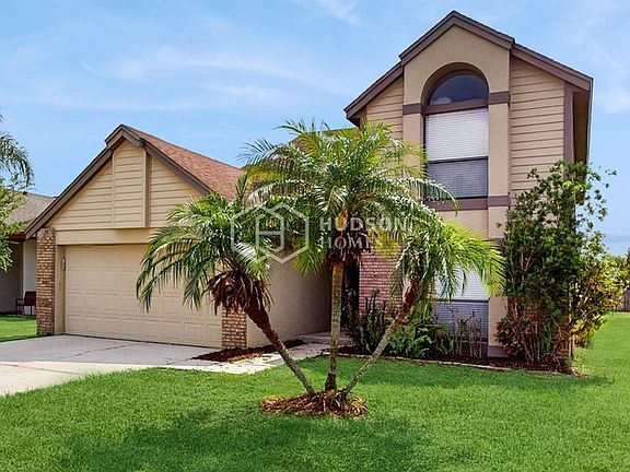3rd image of 12527 Newfield Dr
