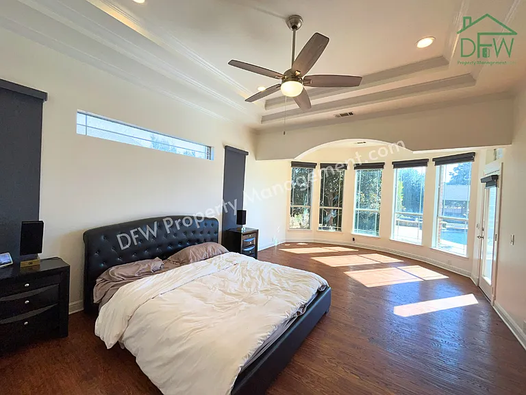 1205 Golden Gate Dr — Photo 12