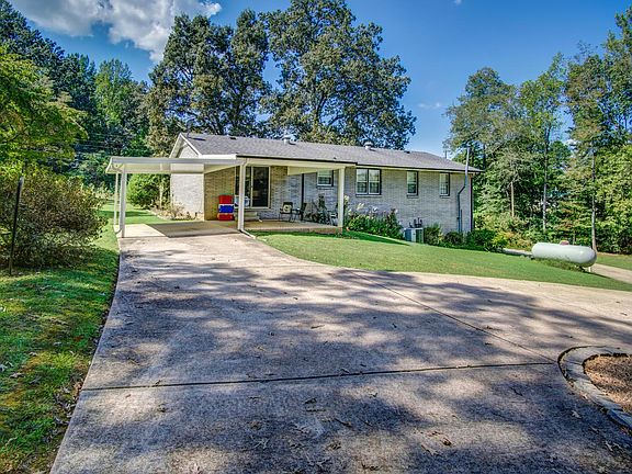 5th image of 106 Bradley Hill Dr