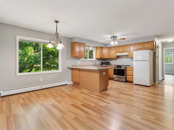 21801 Ahlstrom Ave, Rogers, MN 55374