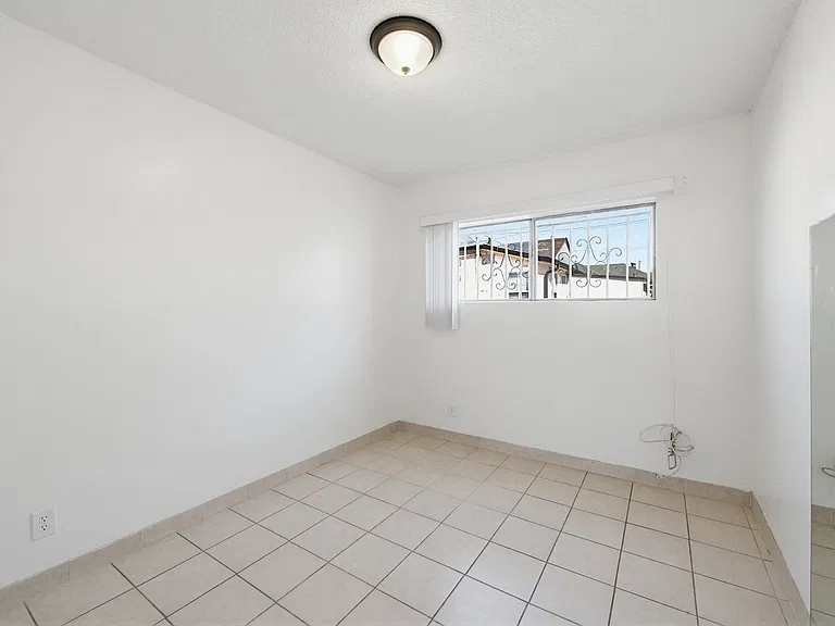 1224 S Normandie Ave #2 — Photo 7