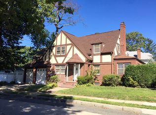 229 E Argyle St, Valley Stream, NY 11580