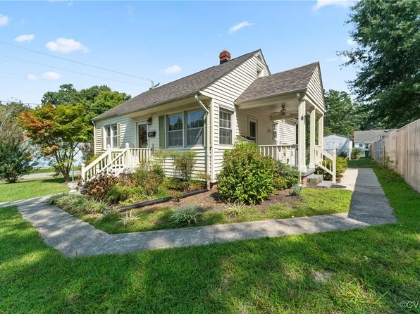316 6th St, Blackstone, VA 23824