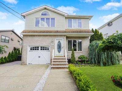 218 McBaine Ave, Staten Island, NY, 10309