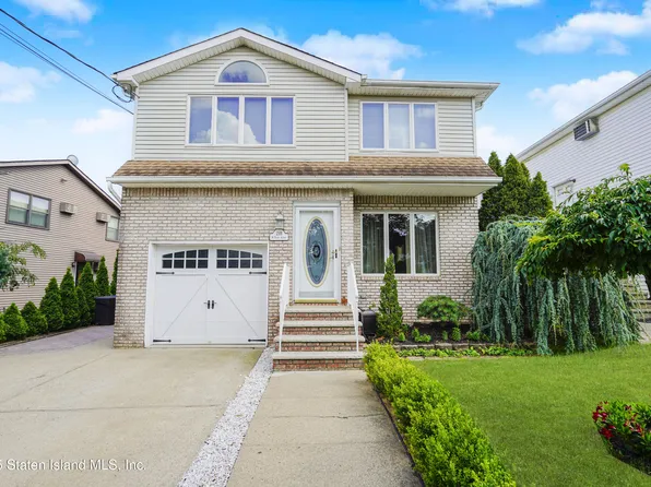 218 McBaine Ave, Staten Island, NY 10309
