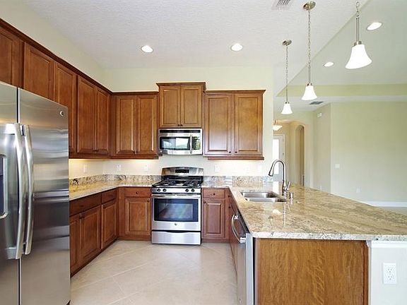 4th image of 1663 Victoria Gardens Dr