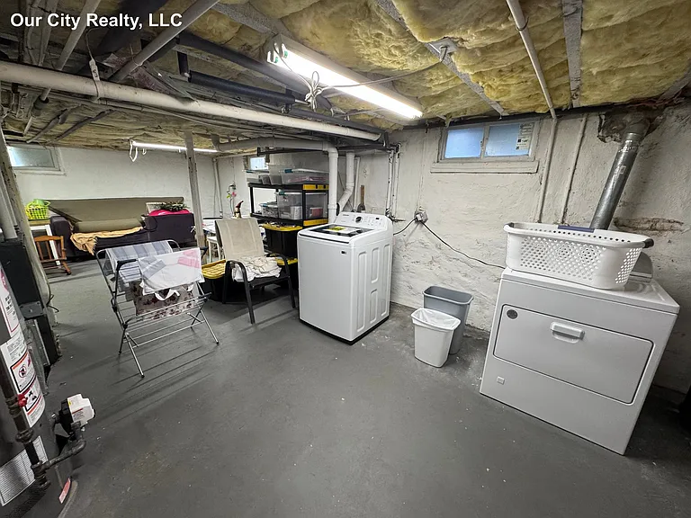 386 Medford St — Photo 17