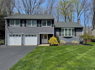 38 Toby Dr, Succasunna, NJ 07876