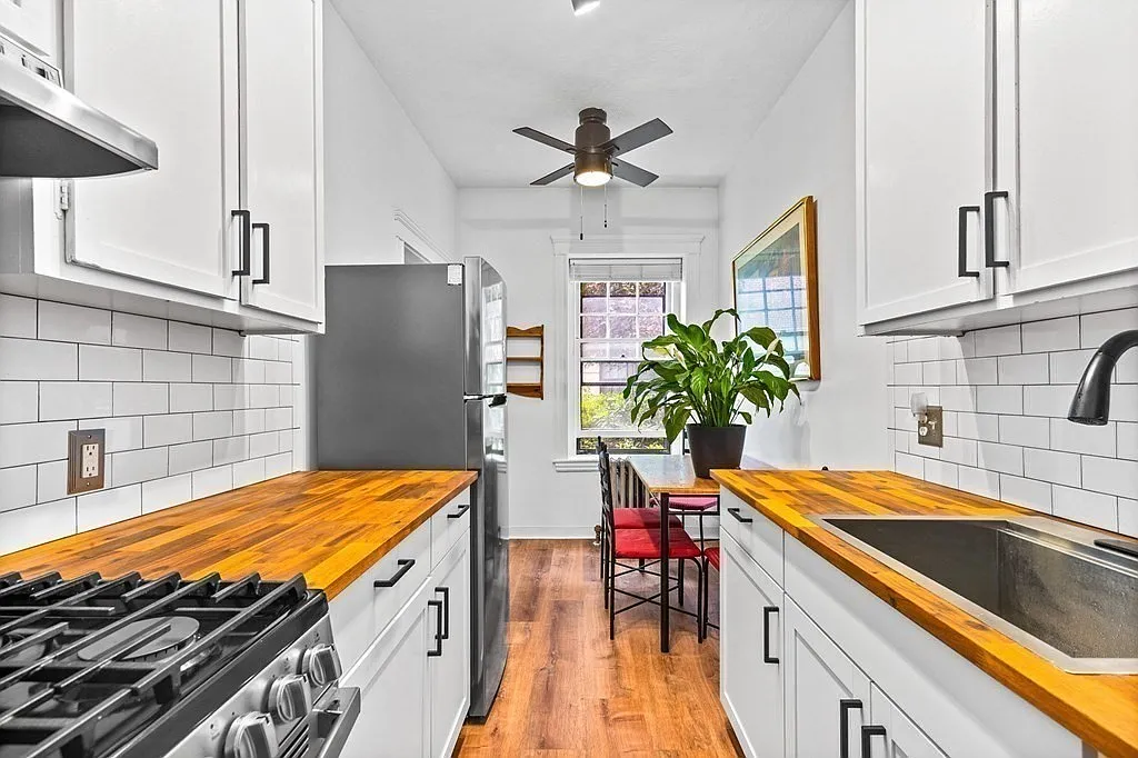1945 Commonwealth Ave — Photo 1