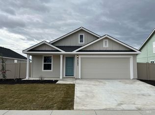 8697 E Love Ct, Nampa, ID 83687