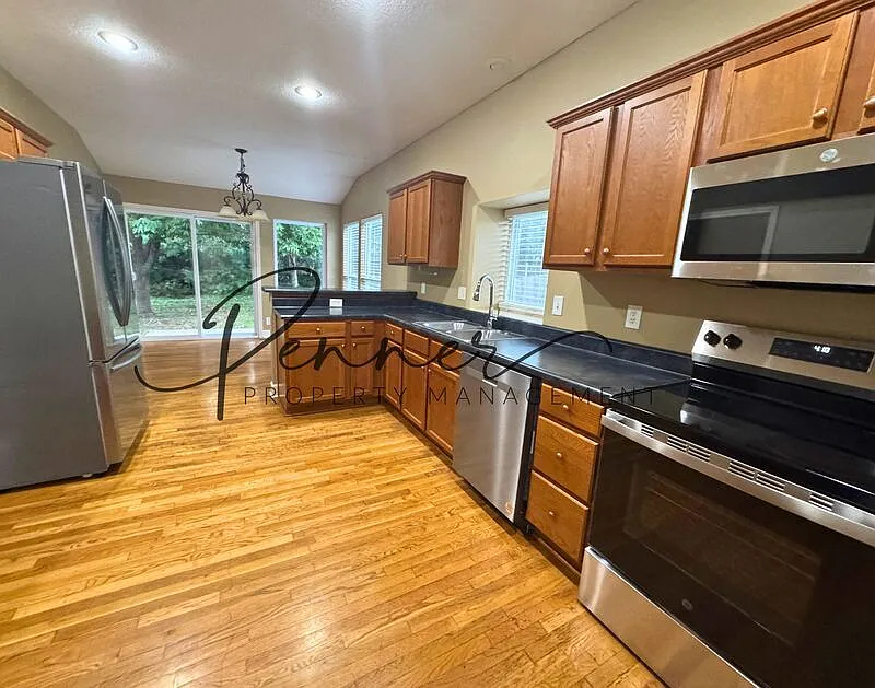 504 Fairway Rd