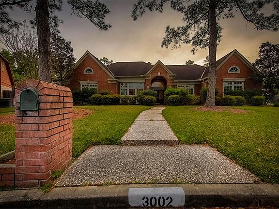 2nd image of 3002 Crown Forest Dr