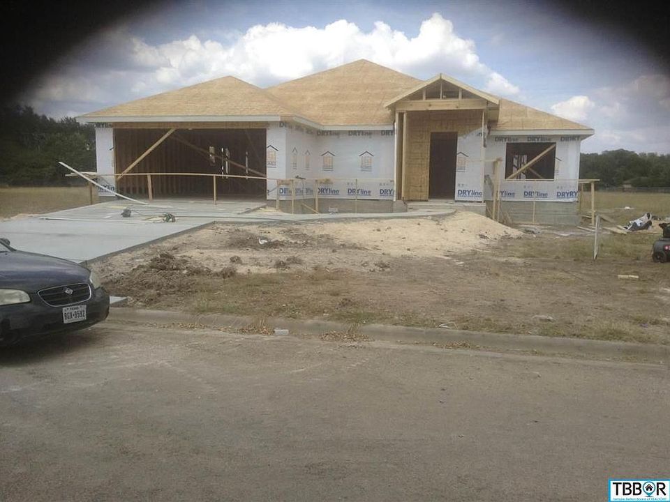 1st image of 309 W #O