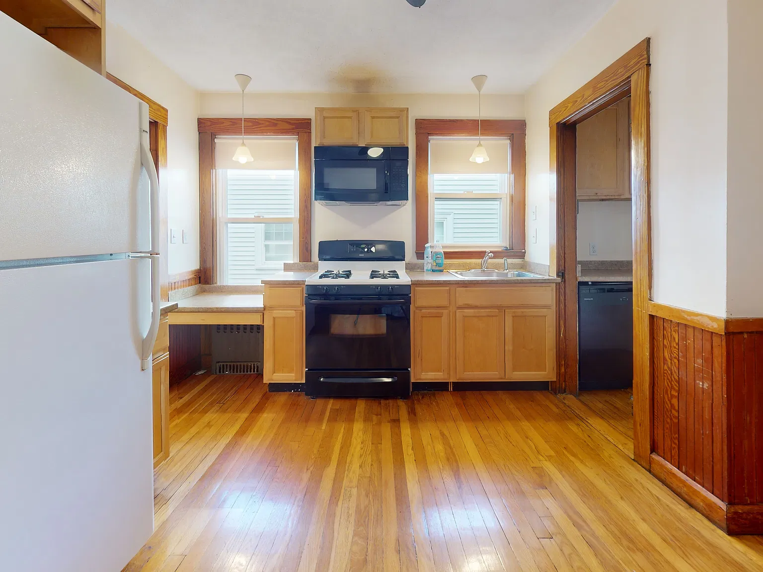 2 bed, 1014 sqft, $2,500 — Photo 3