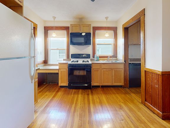 3rd image of 14 Irvington Rd #2