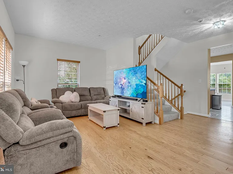 8336 Finchleigh St — Photo 5