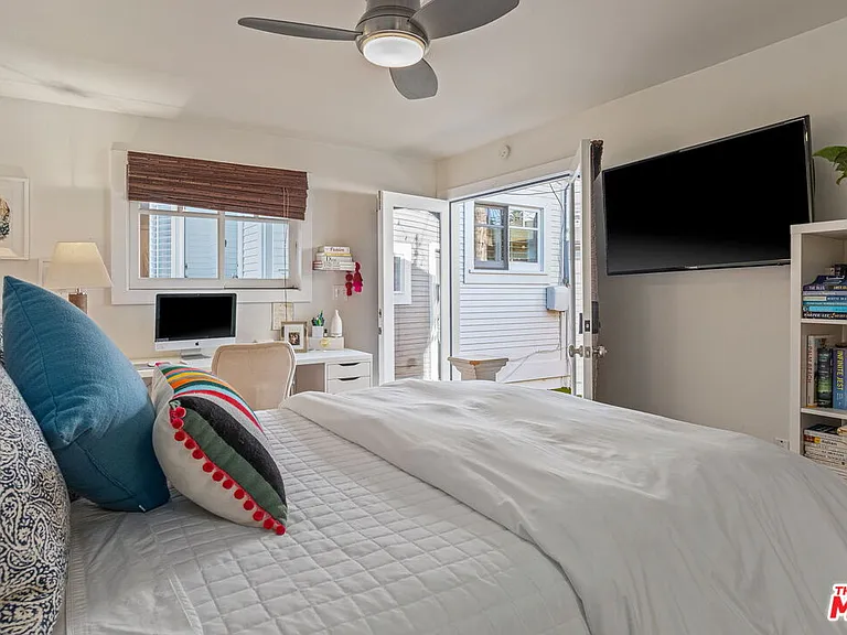 1605 Cabrillo Ave — Photo 28