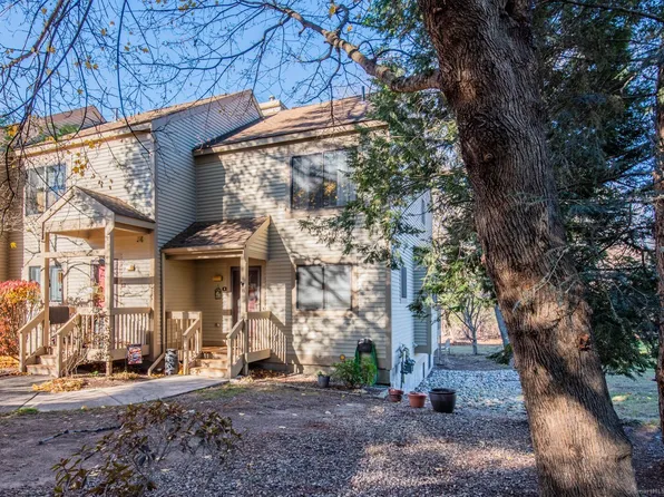 8 Waterford Place #8, Avon, CT 06001