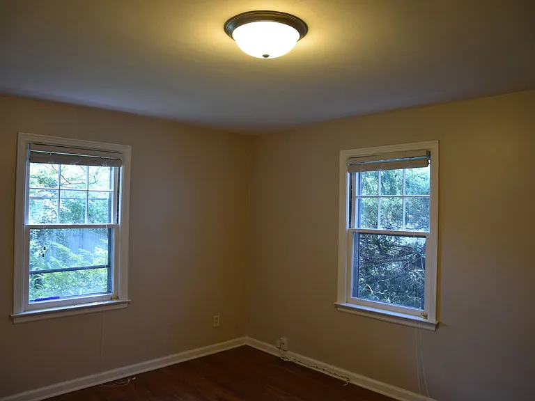263 E Beechwold Blvd — Photo 16