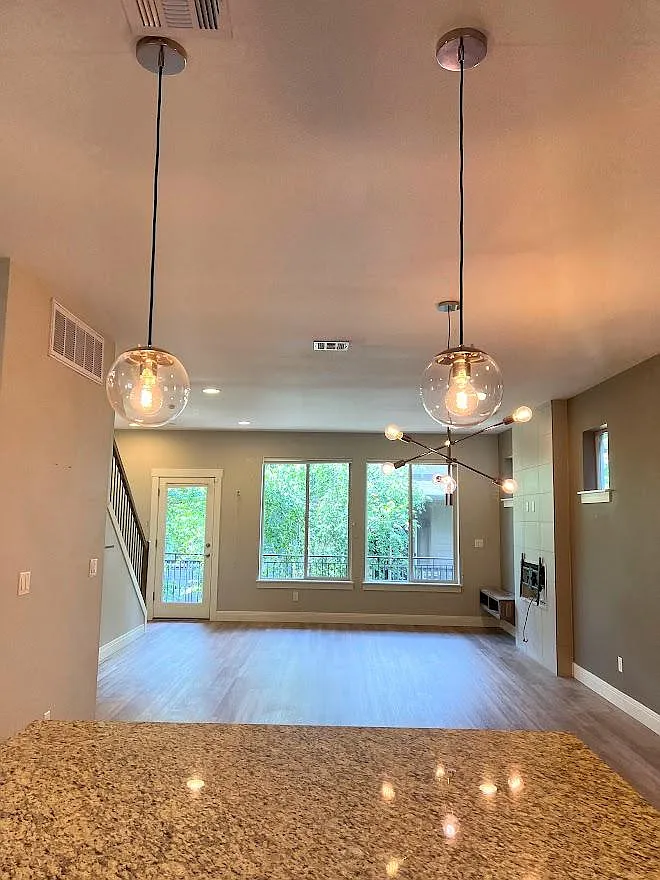 14210 SW Compass Dr — Photo 4