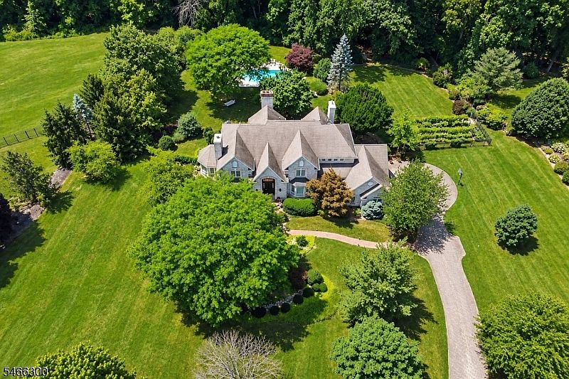 1st image of 66 Baltusrol Way