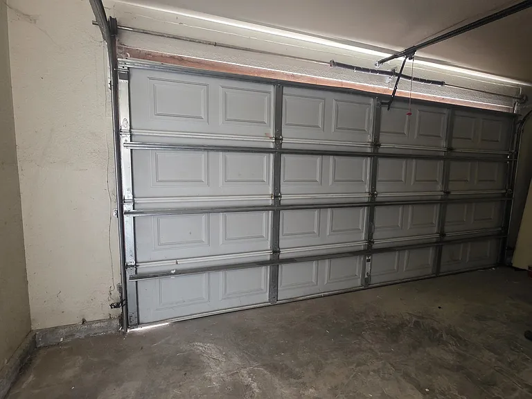1420 E Date St — Photo 27