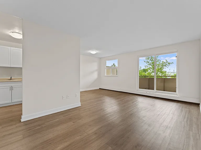 149 Henry St — Photo 7