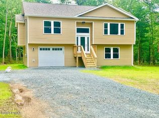 152 Ash Ln, Milford, PA 18337